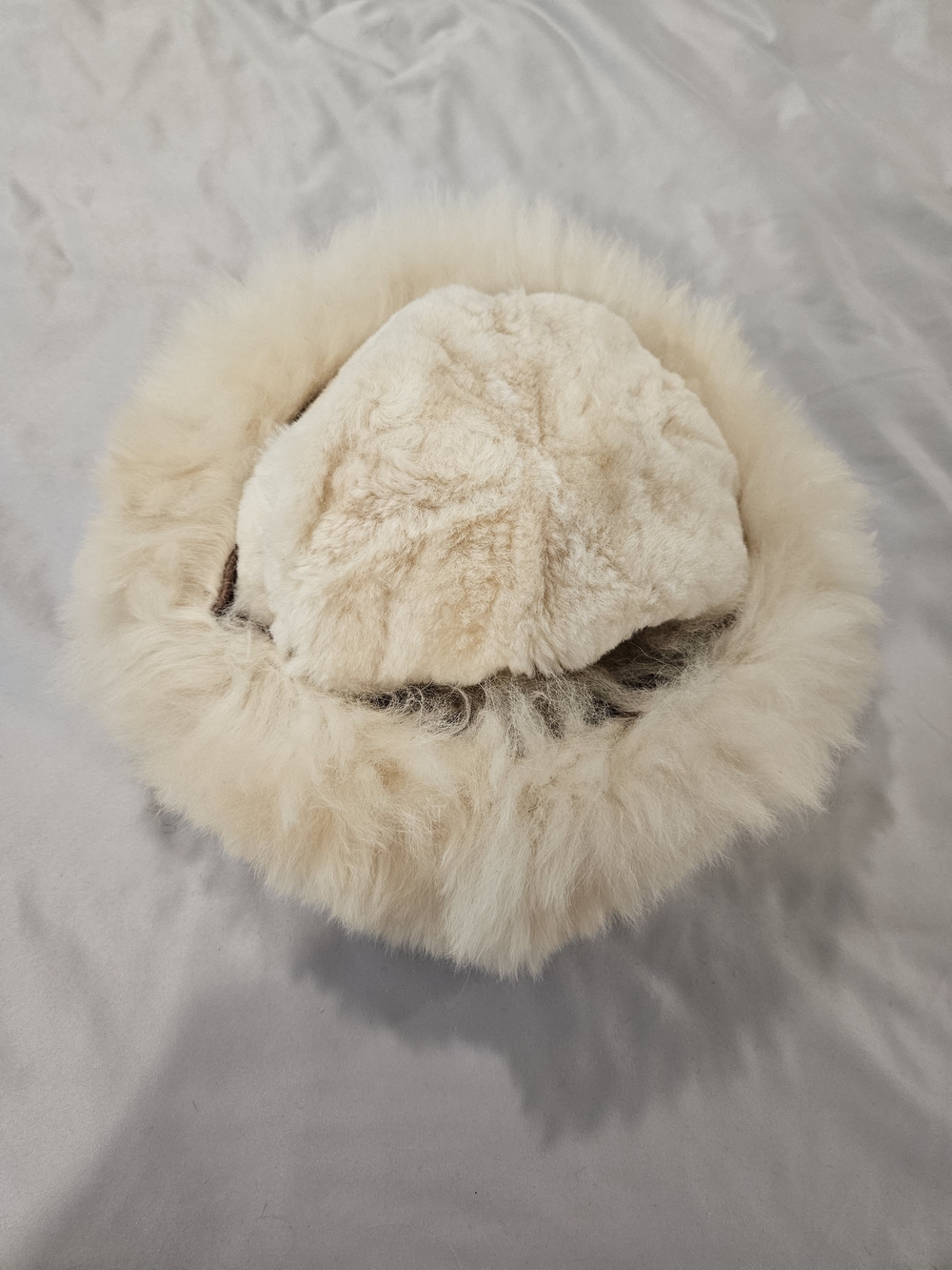 FINAL PRICE!! Simply Natural Luxury Cream Alpaca Fur Hat